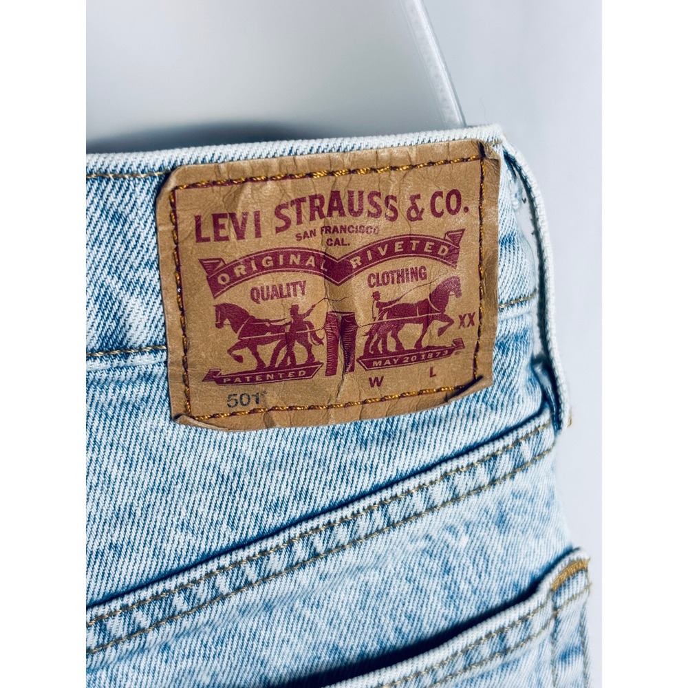 Levis 501 Original Light Wash High-Rise Distressed CutOff Shorts Button Fly | 25 - Picture 4 of 10